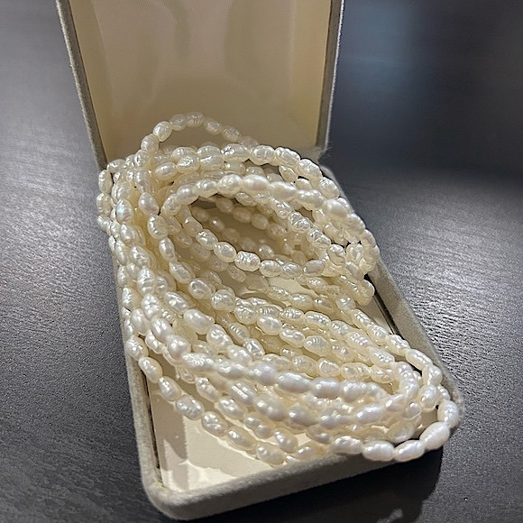 Freshwater Four Strand PEARL Necklace - Picture 5 of 6